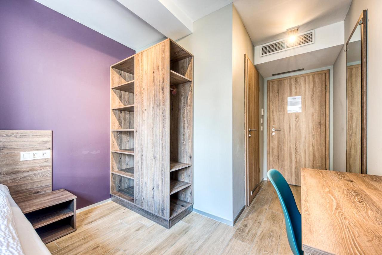 Hotel L'Avenue Libramont-Chevigny Buitenkant foto